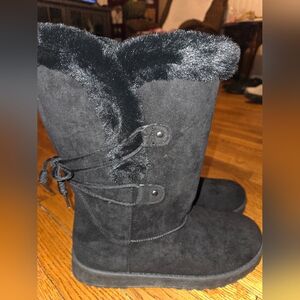 Arizona Jean Company Black Faux Fur Winter Boots